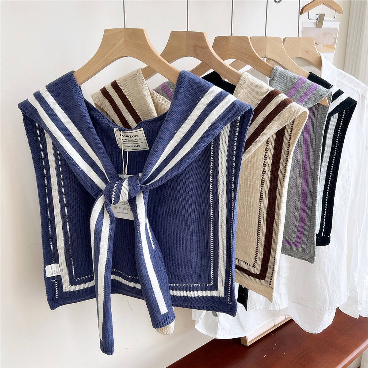 DOUBLE ROW STRIPED FRAME KNITTED SHAWL_CWASC0846