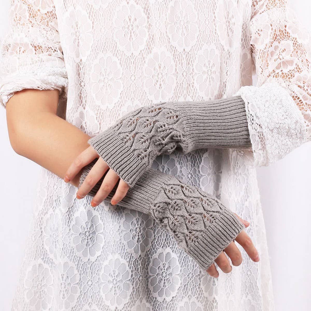 KNITTED HOLLOW OUT LONG OPEN TOE GLOVES_CWAG0037