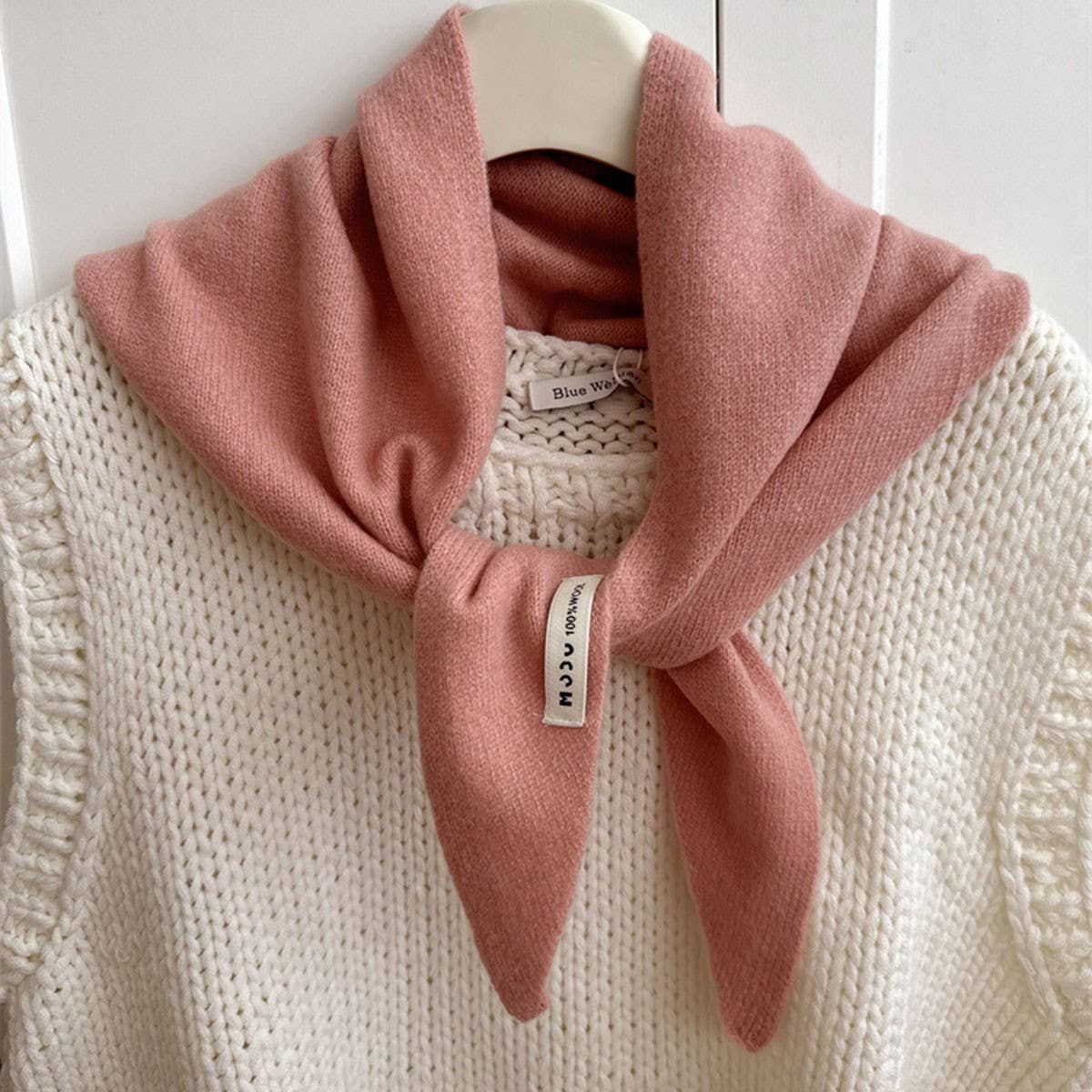 100% Wool Knit Triangle Scarf Multi-Use_Cwov00277