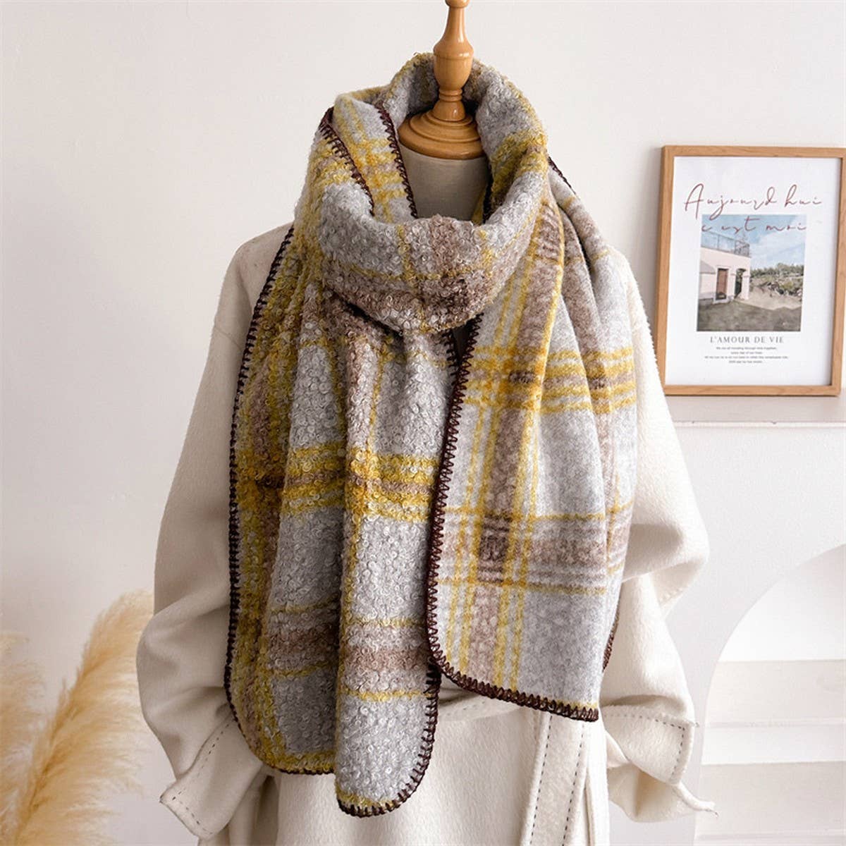 Vintage Tartan Wrap Scarf With Soft Texture_Cwasc2751