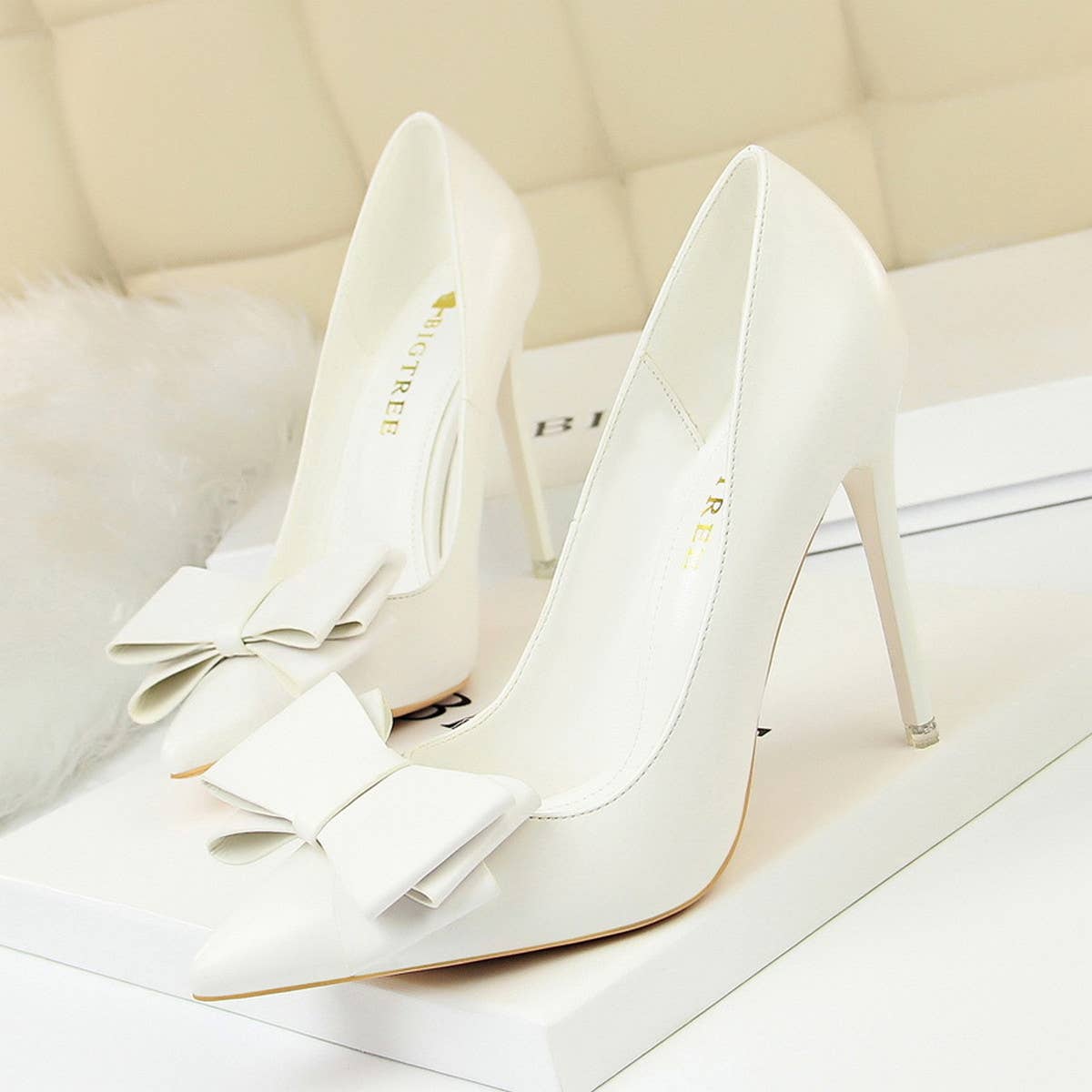 SLIM SHALLOW MOUTH POINTED BOW HIGH HEELS_CWSHH0045