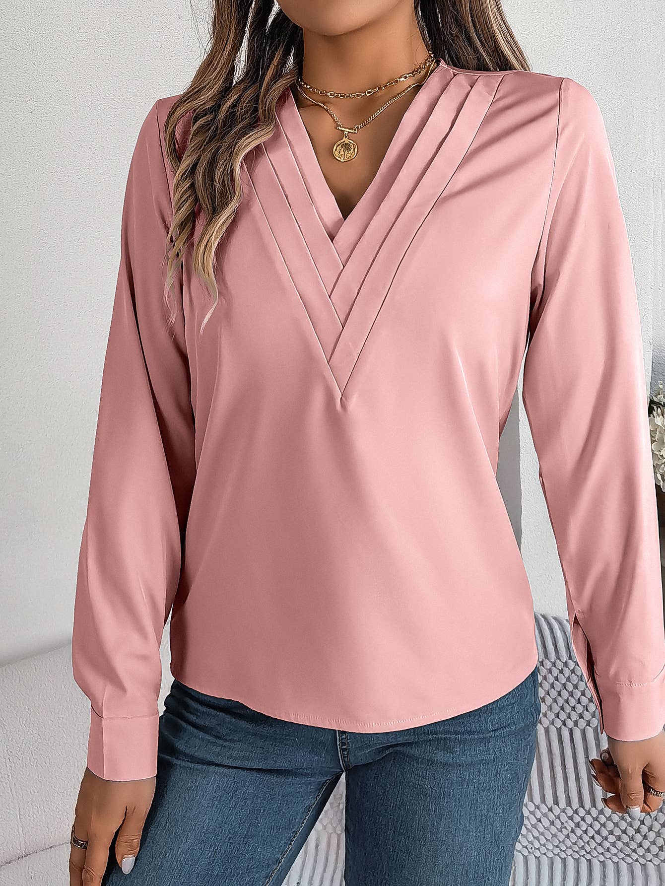 Solid Color Layered V-Neck Long-Sleeved Shirt