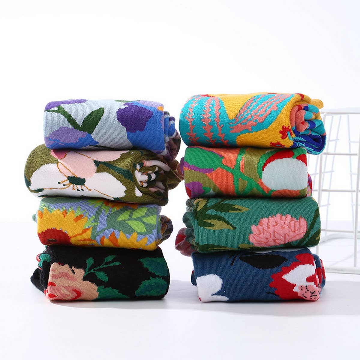 AUTUMN AND WINTER FLORAL MID CALF SOCKS_CWMS1005