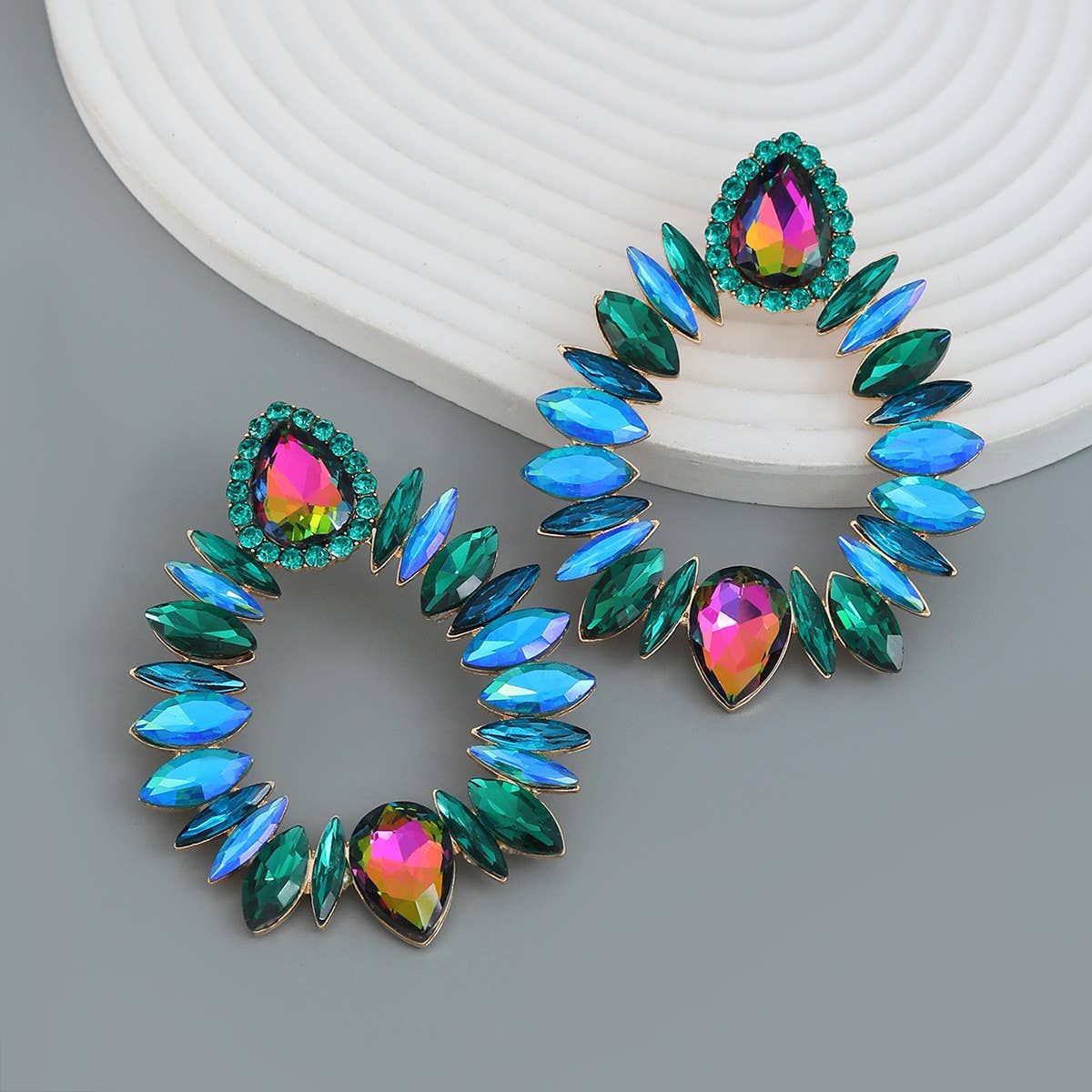 COLORFUL CRYSTAL GEOMETRIC DROP STUD EARRINGS_CWAJE0536