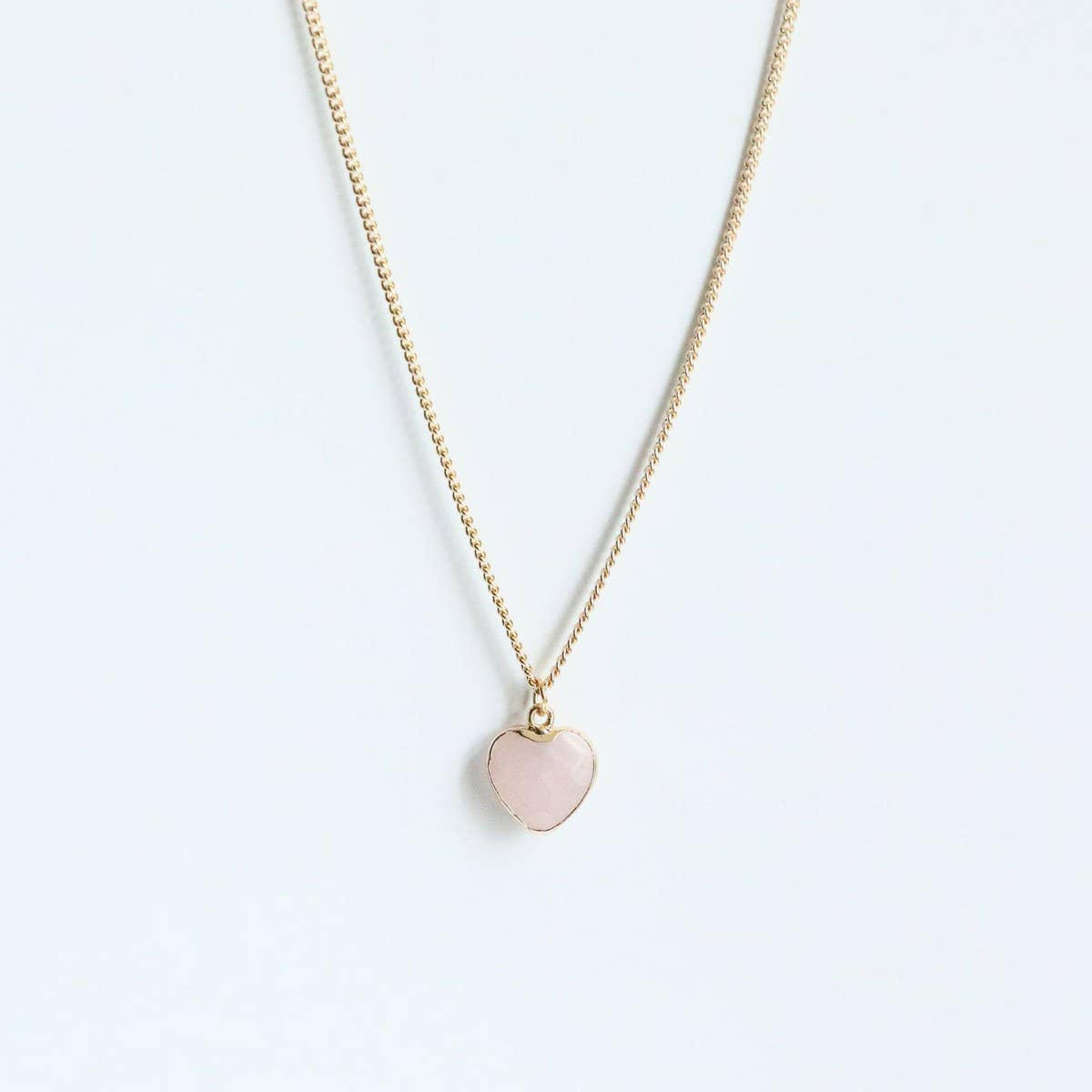 DECEMBER BIRTHSTONE HEART PENDANT NECKLACE_CWMM5334