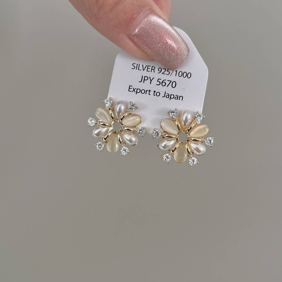 FASHIONABLE FLOWER ZIRCON STUD EARRINGS_CWAJE1333