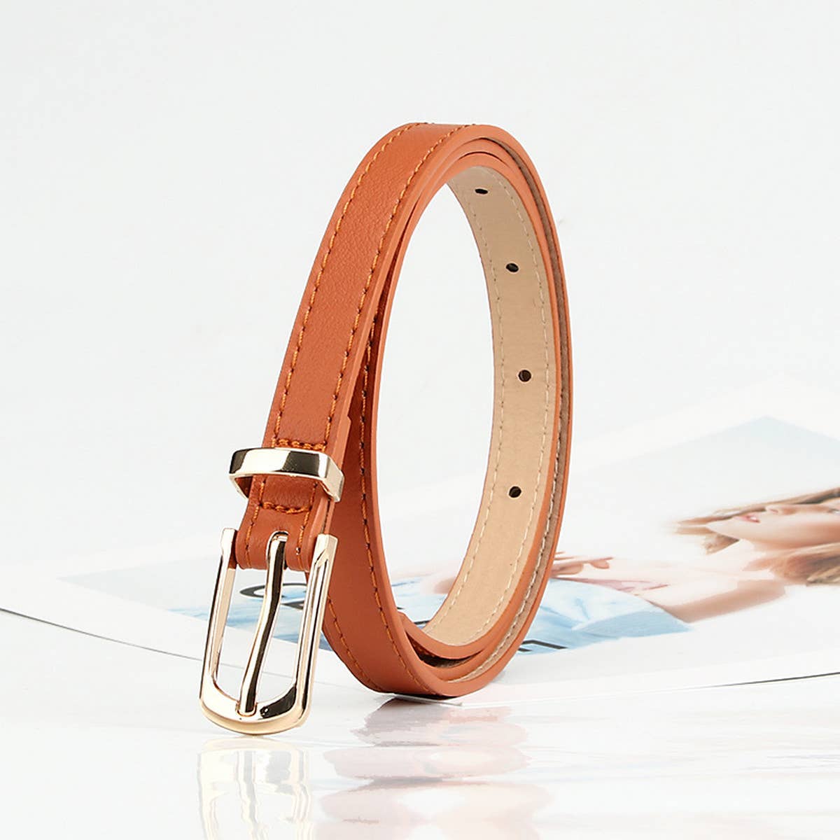 Cwabe0915_Simple And Versatile Thin Belt