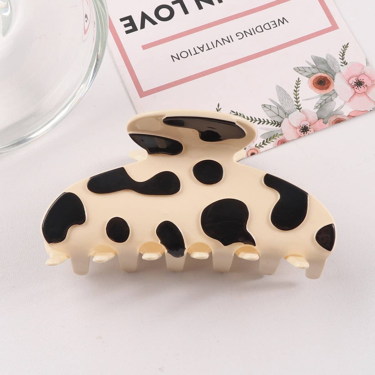 Cwaha1308_Sweet Speckled Milk Stripes Hair Claw Clip