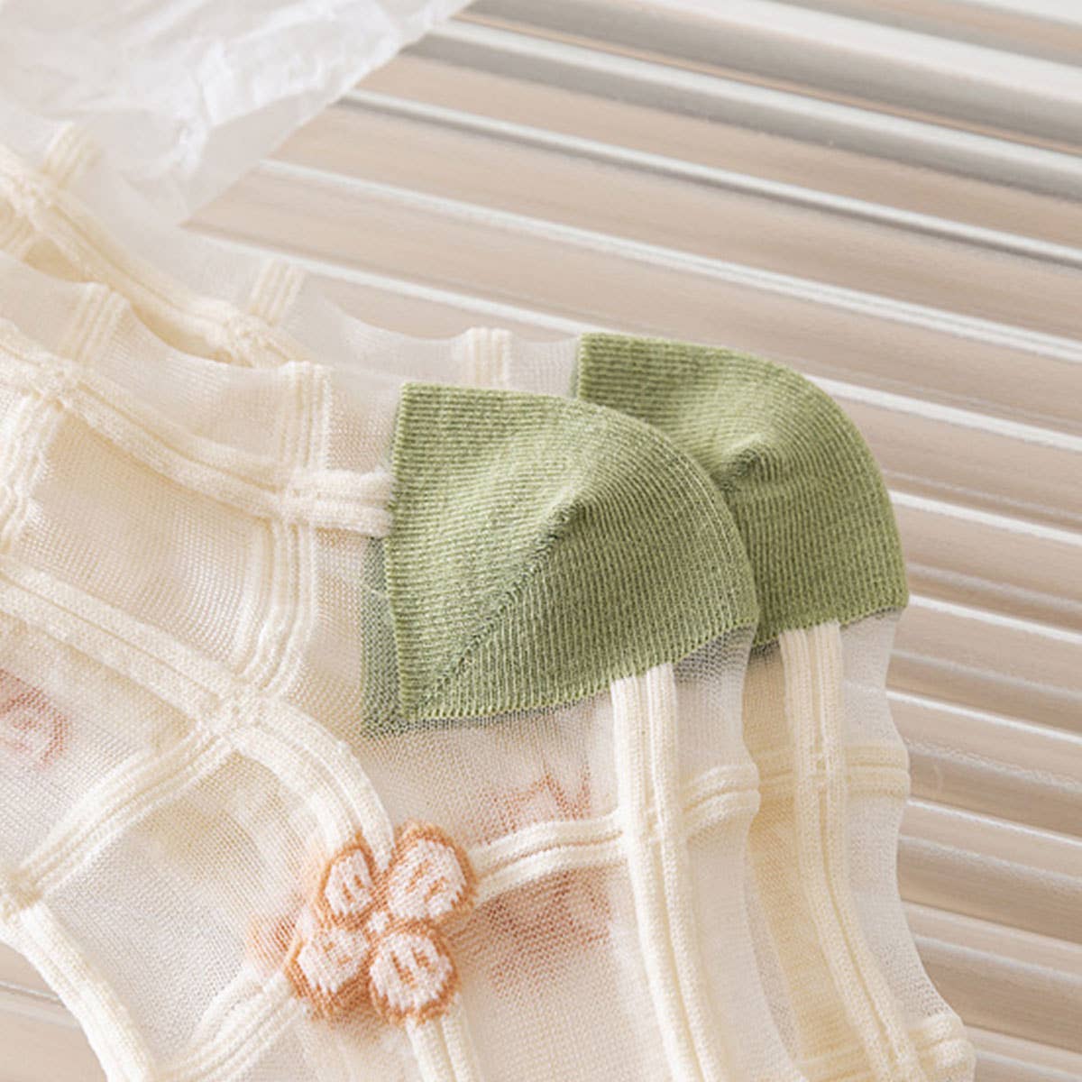 FLORAL SUMMER SHEER MESH SOCKS FOR WOMENS_CWMS0444