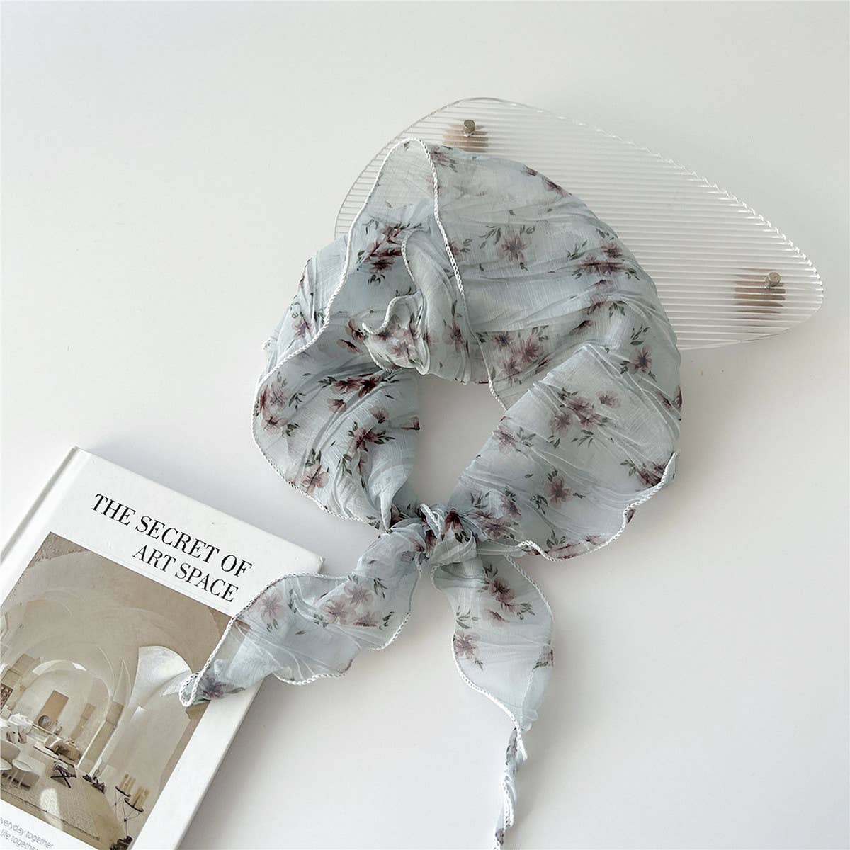 PLEATED EMBOSSED TRIANGLE SCARF CHIC NECK WRAP_CWASC0853