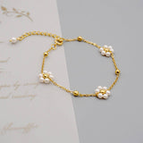 SMALL FLOWER PEARL BRACELET SET_CWAJE1668
