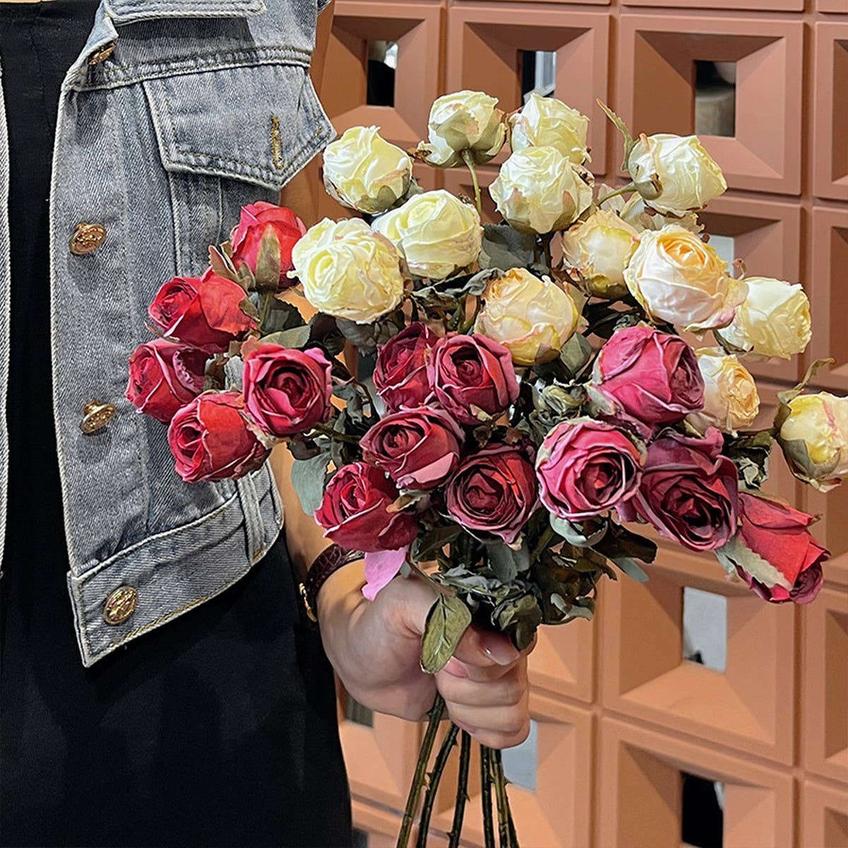 HIGH END BURNT EDGE ROSE BOUQUET FOR TABLE DECOR_CWMM6588