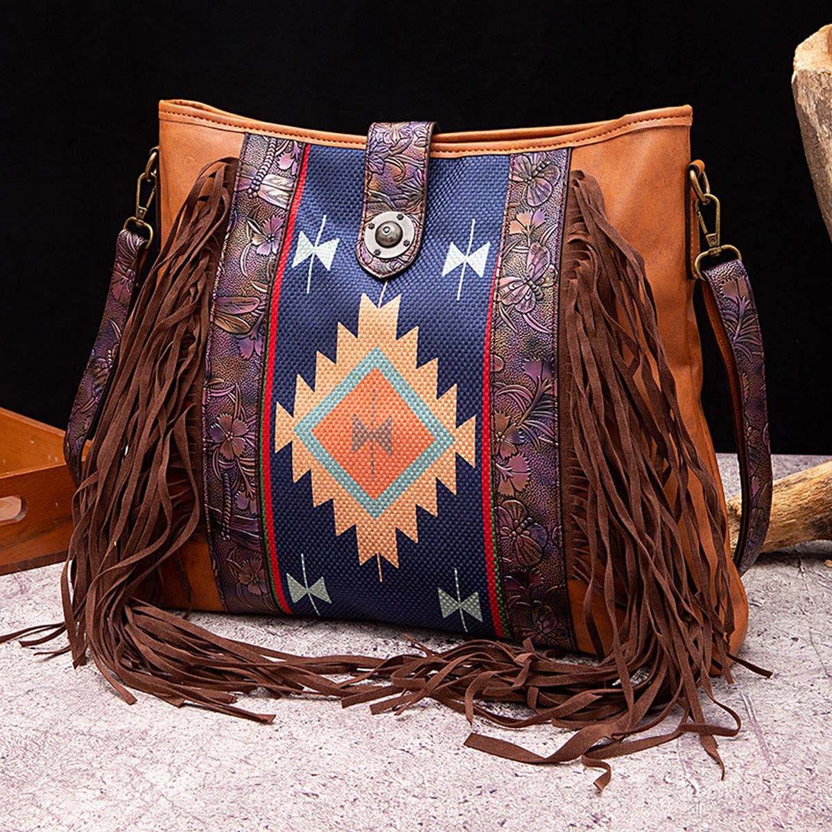 BOHEMIAN HAND WOVEN FLOWING BEARD SHOULDER BAG_CWAB2579