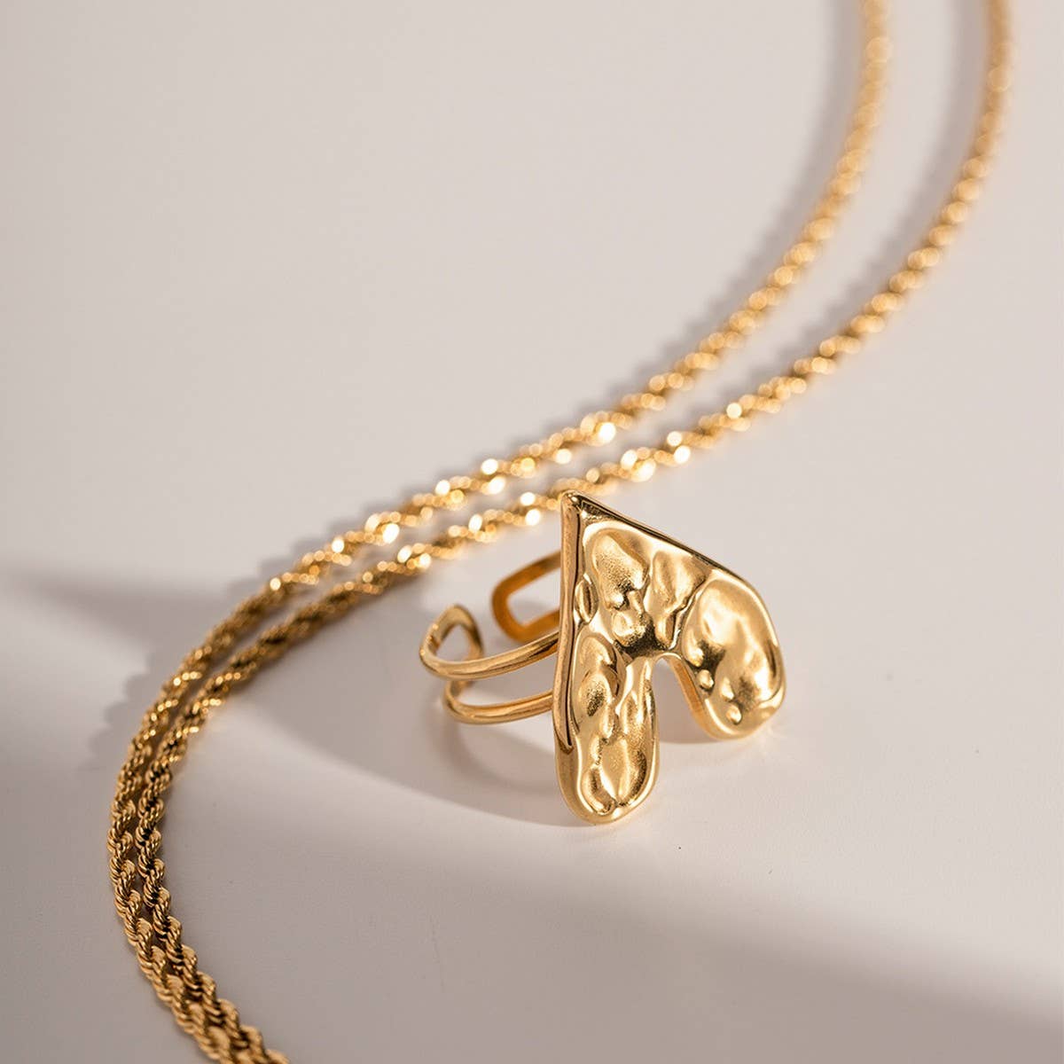 STAINLESS STEEL HAMMER PATTERN LOVE RING_CWAJE1237