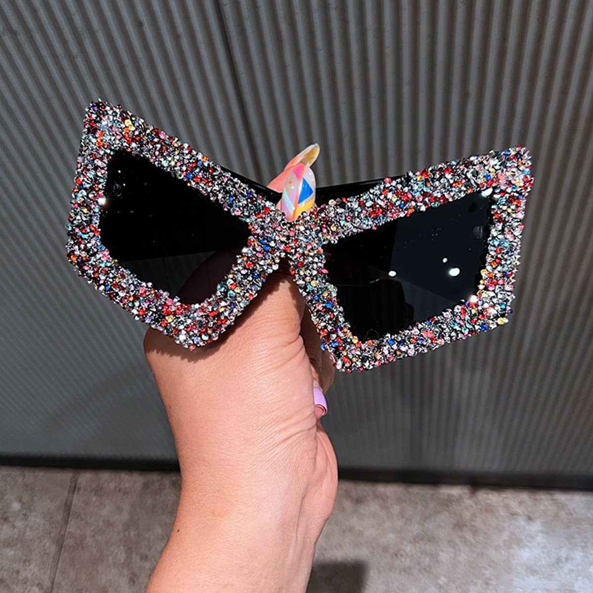 LARGE FRAME CAT EYE LUXURY RHINESTONE SUNGLASSES_CWASG0828