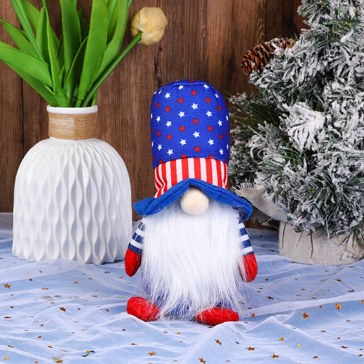 AMERICAN FLAG INDEPENDENCE DAY DOLL FIGURINE_CWMM2914