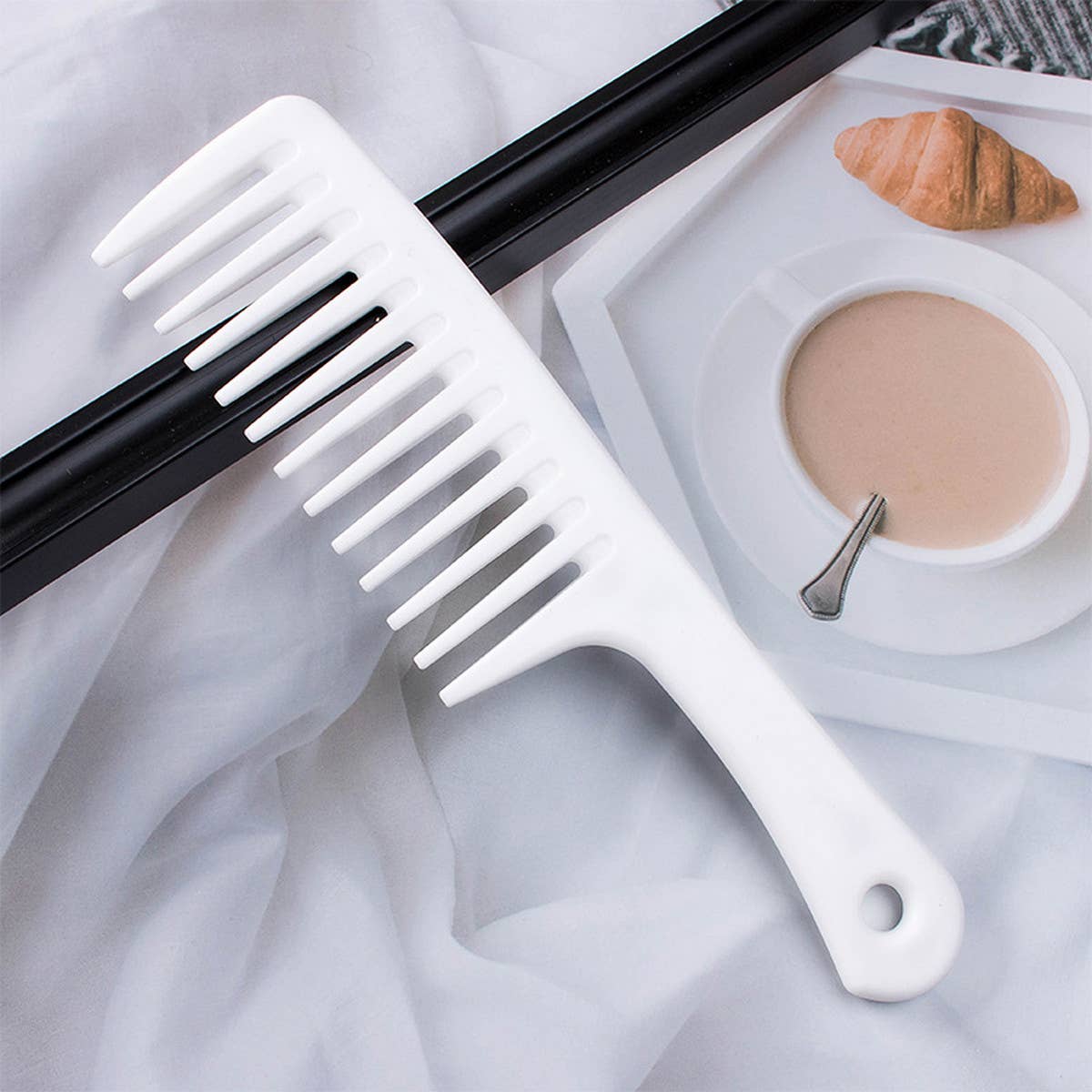 LARGE TOOTH SHAMPOOING COMB FOR CURLY HAIR_CWMM0899