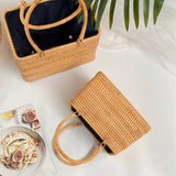 HANDMADE RATTAN BASKET SHELL STORAGE HANDBAG_CWMM4549