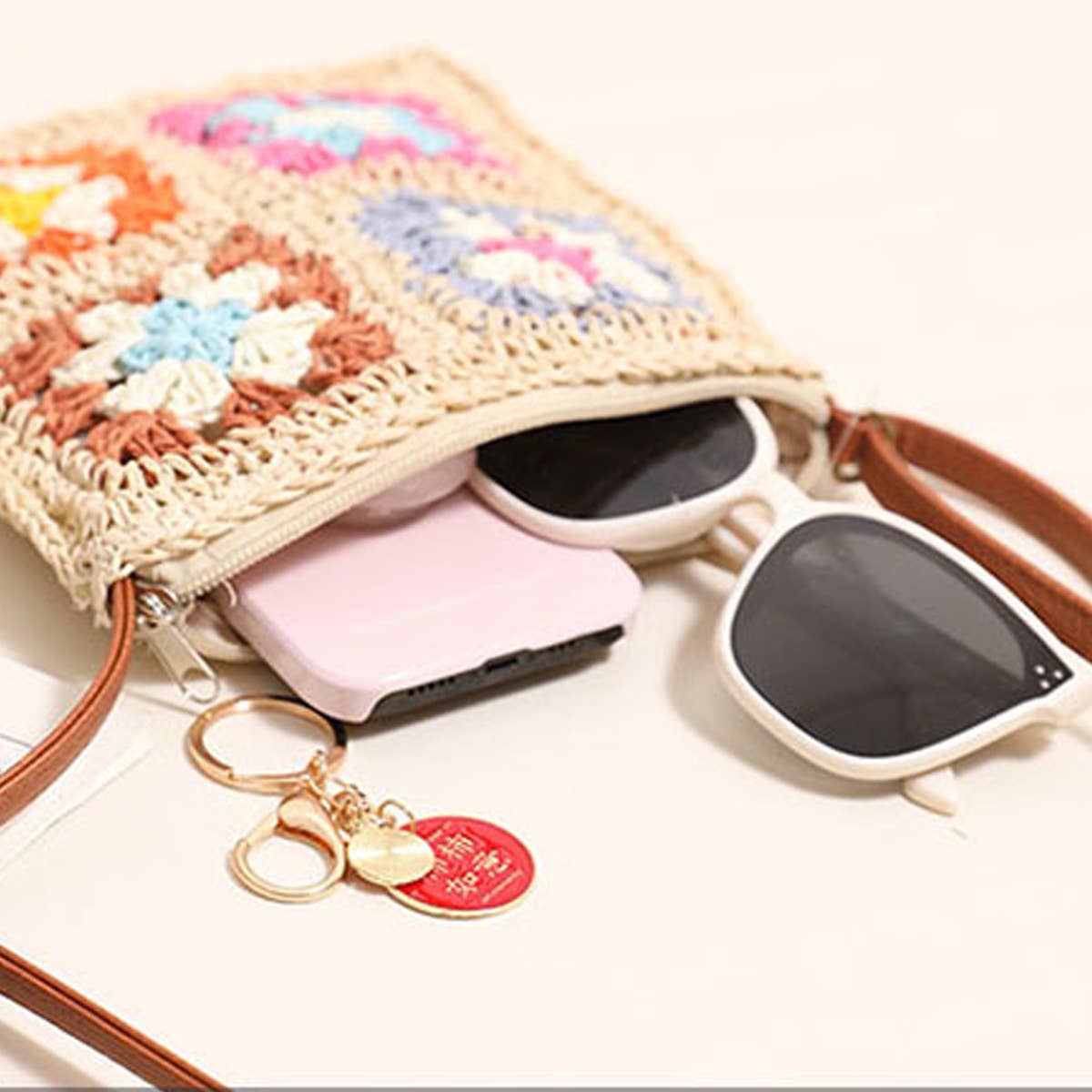 RETRO SQUARE HOLLOW FLOWER CROSSBODY STRAW BAG_CWAB1863