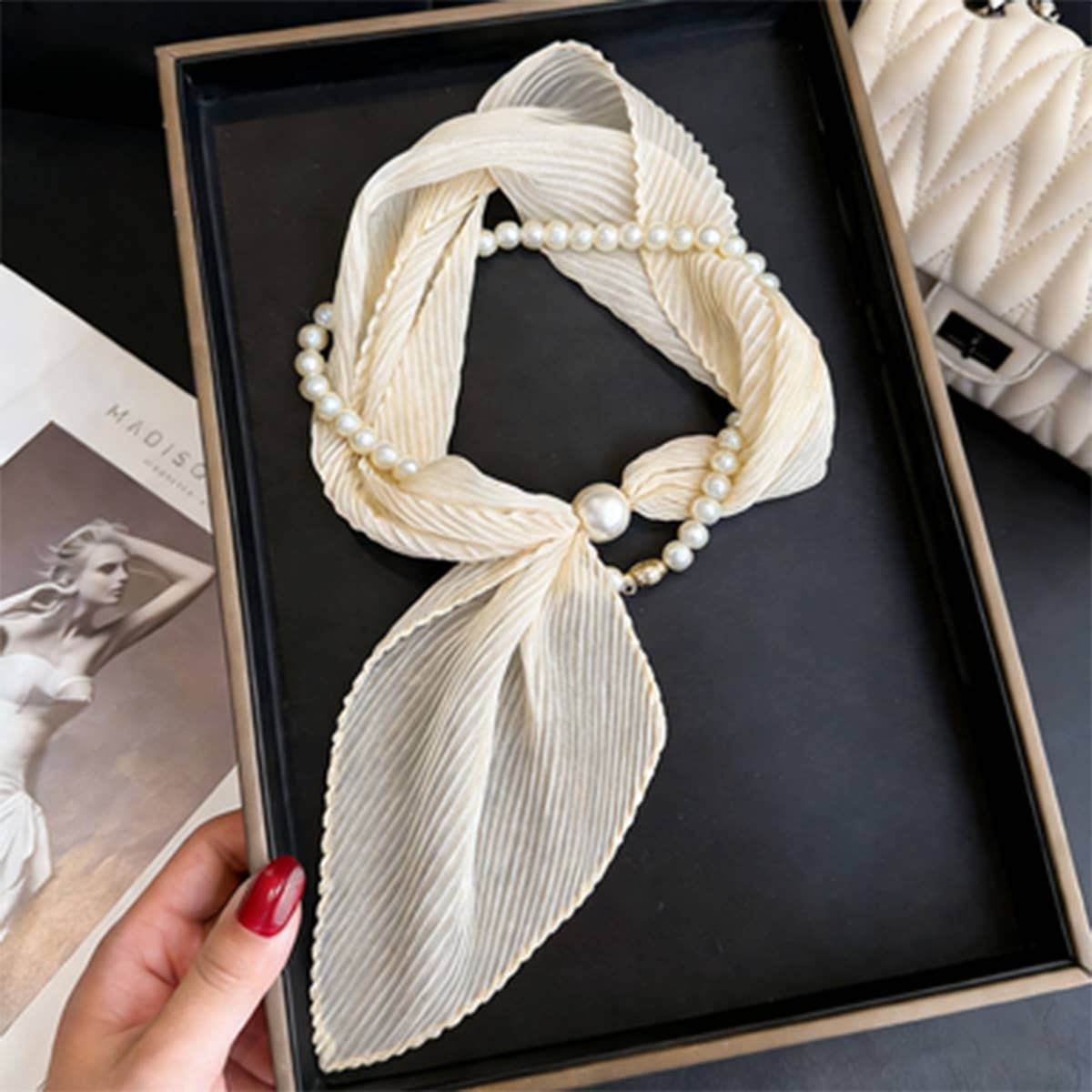 Ivory Crinkle Pearl Magnetic Silk Scarf_Cwasc03937