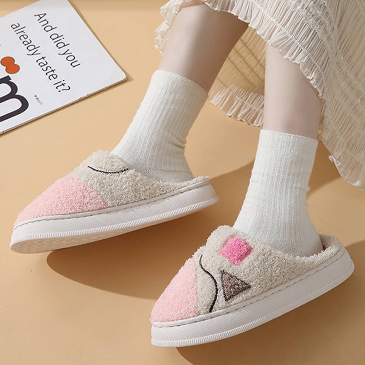 LEISURE NON SLIP SPLICING COTTON SLIPPERS_CWSHS0323