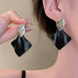 EXAGGERATED PLEATED GEOMETRIC LUXURY EARRINGS_CWAJE2354