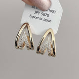 MINIMALIST V SHAPED EARRINGS_CWAJE1415