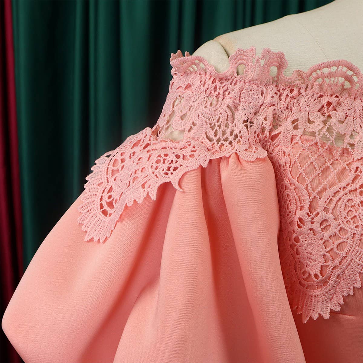 BOAT NECK LACE PATCHWORK LANTERN SLEEVE DRESS_CWDMD3683