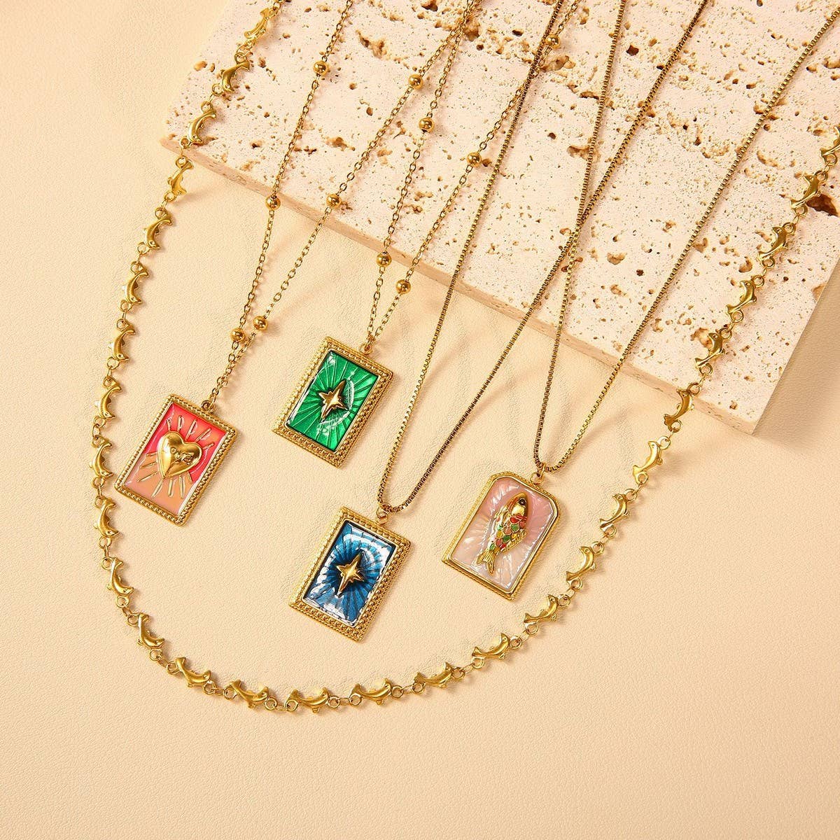 Vintage Style Steel Necklace With Heart Pendant_Cwmm8857