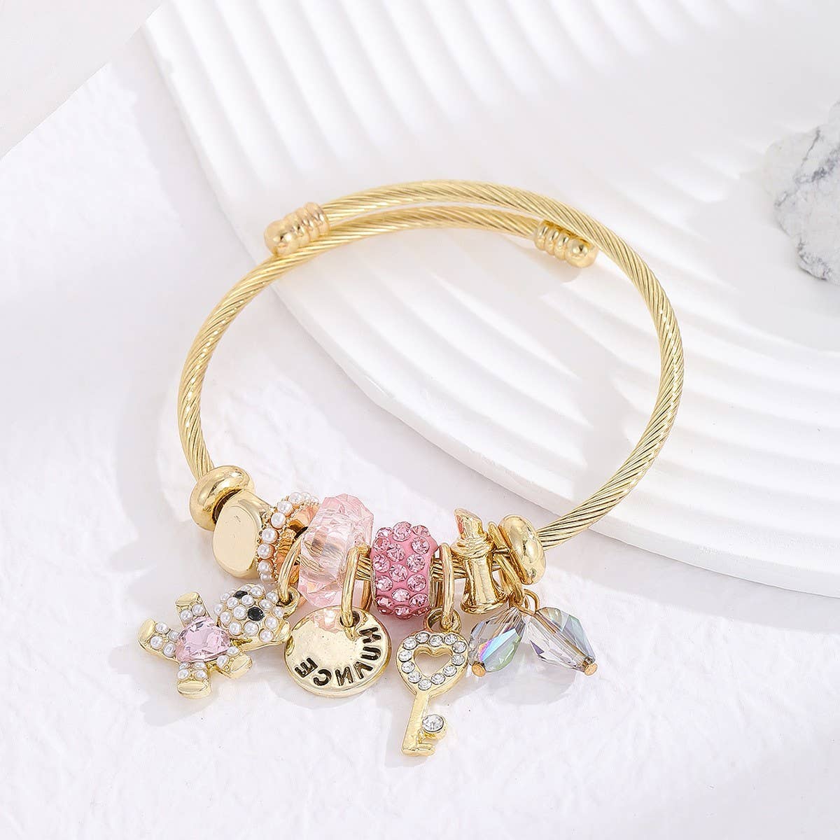 DURABLE STAINLESS STEEL ADJUSTABLE HEART BRACELET_CWMM8590