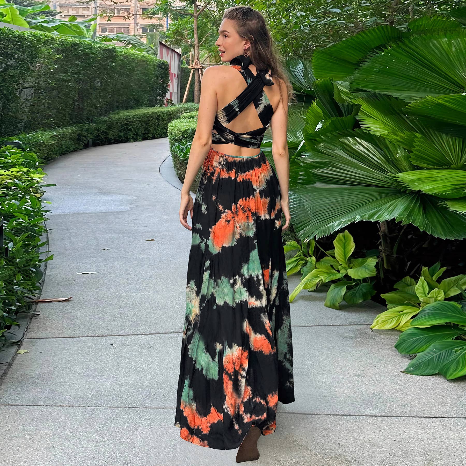 Trendy Sleeveless Tie-Dye Halter Neck Dress