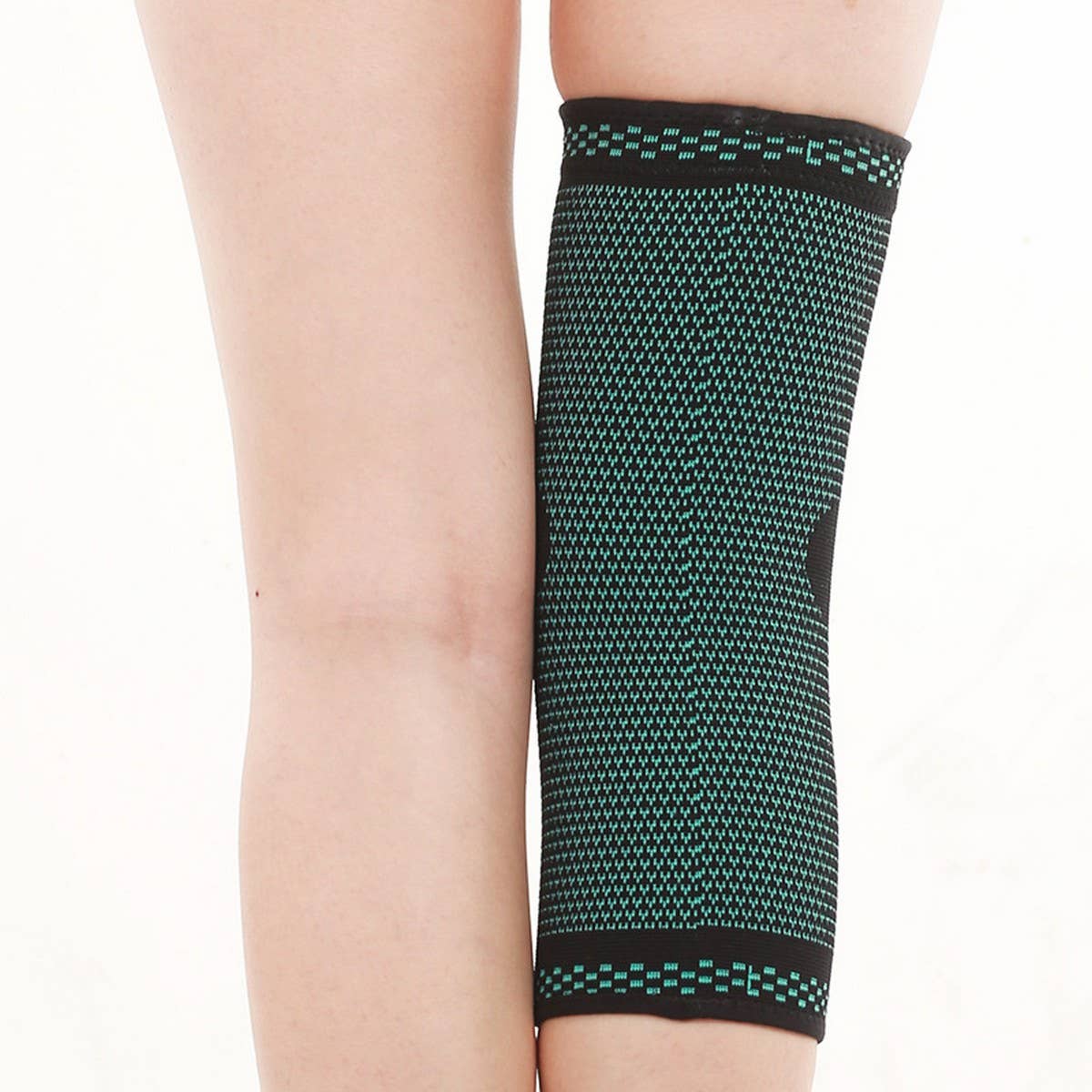 ELASTIC KNEE BRACE WITH DOUBLE WAVE NON SLIP GRIP_CWMM7890