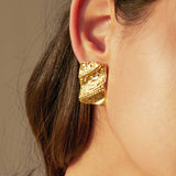 GOLD HAMMERED IRREGULAR EARRINGS_CWAHA0897
