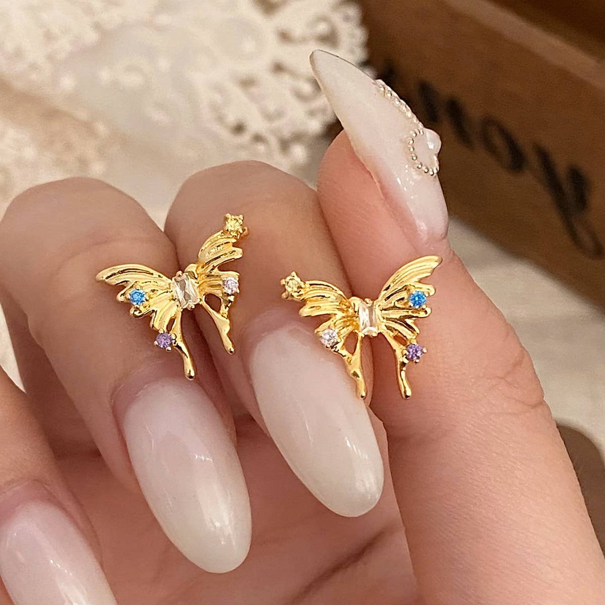 SWEET AND COOL BOW HIGH END EARRINGS FOR WOMEN_CWAJE3000