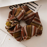 NEW CHECKERED PRINT SCRUNCHIES_CWAHA0352