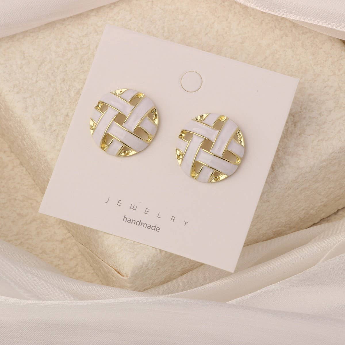 NEW SIMPLE HOLLOW GRID FOUR LEAF EARRINGS_CWAJE3985