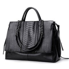 Large-Capacity Personalized Single-Shoulder Bag