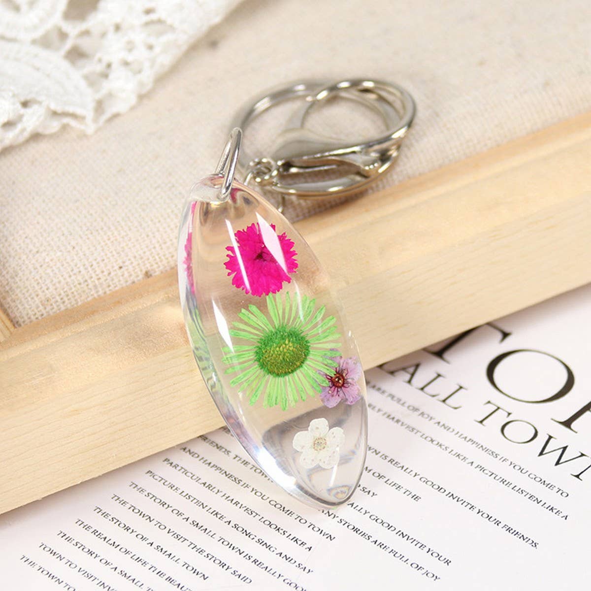 NEW DRIED FLOWER SPECIMEN CAR KEYCHAIN PENDANT_CWMM3713