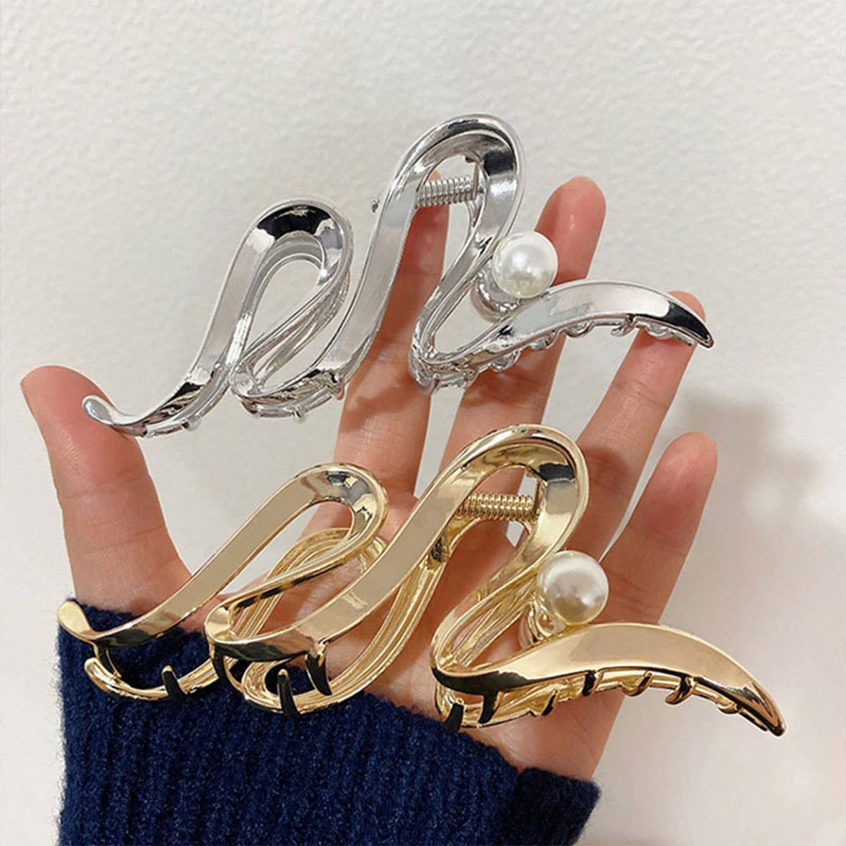 Wave Pearl Hair Claw Oversized Metal Shark Clip_Cwaha0290