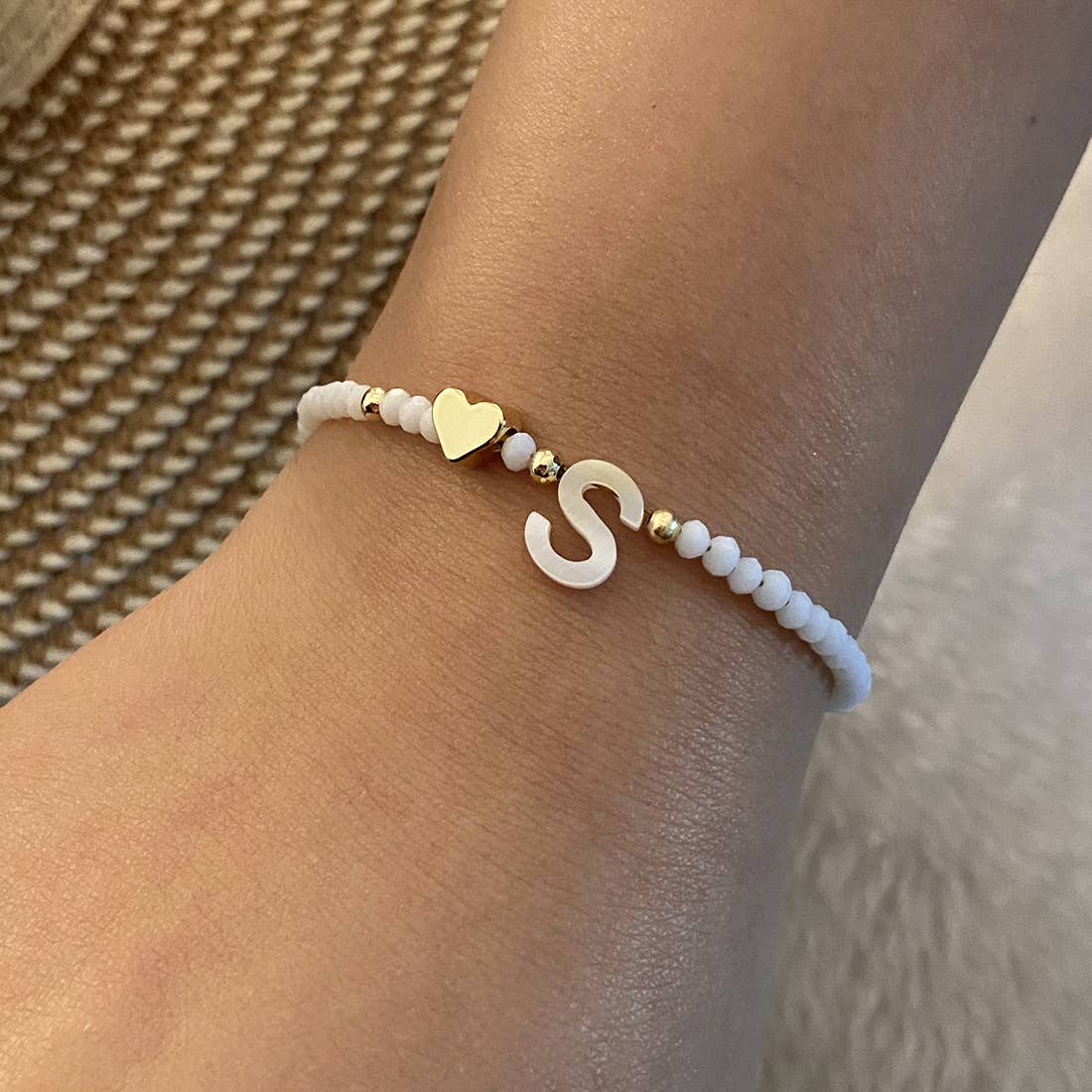26-Letter Shell Beaded Bracelet_Cwaje4942