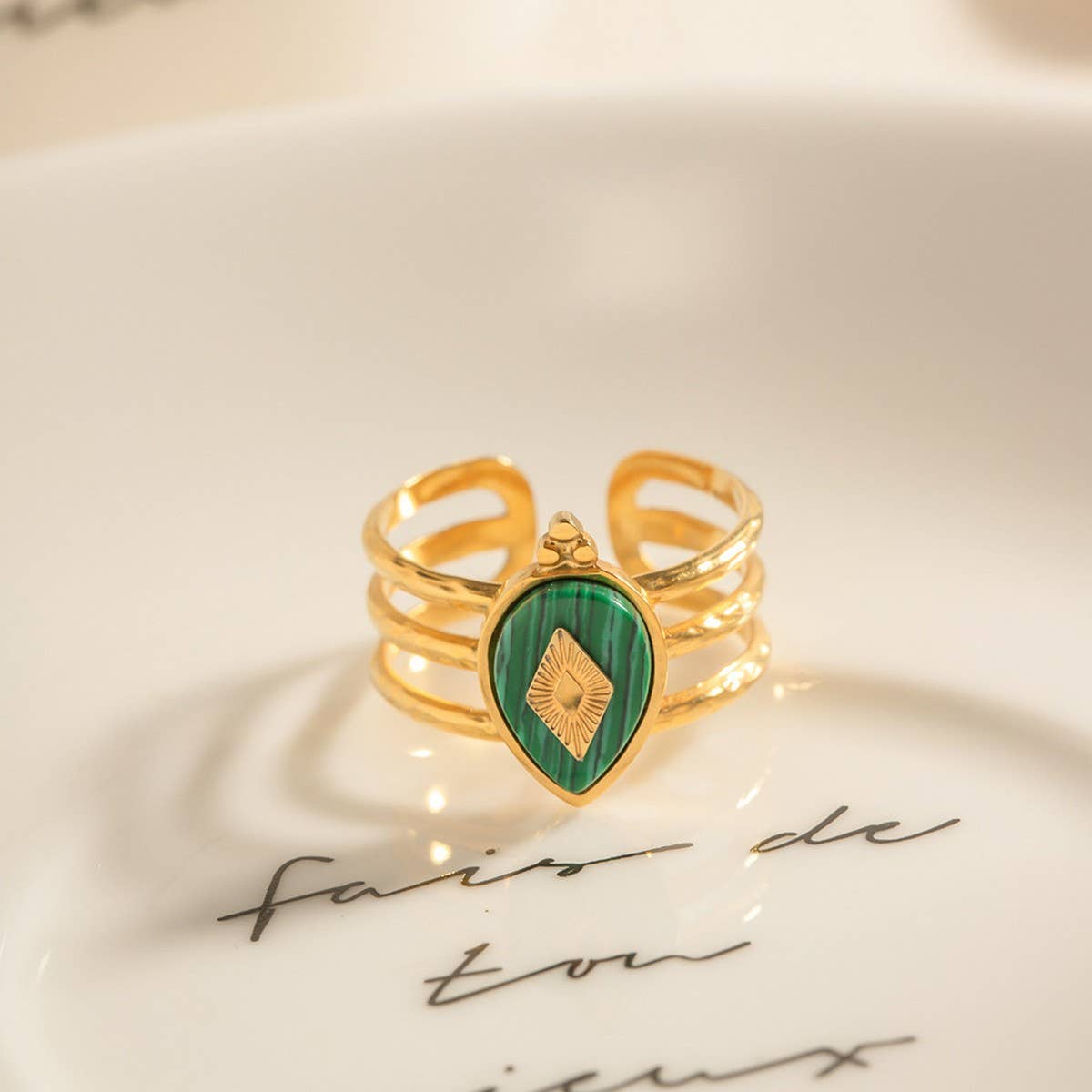 FRENCH OPENING ADJUSTABLE VINTAGE HOLLOW RING_CWAJE1406