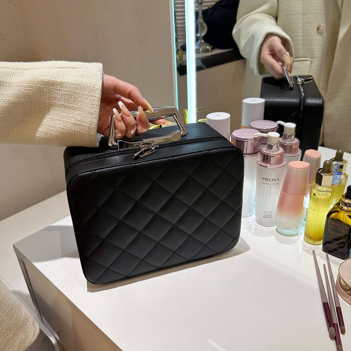 NEW FASHION EMBROIDERY DIAMOND COSMETIC BAG_CWAB4494