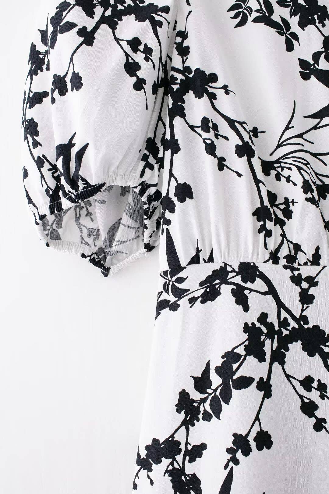 Street-Chic Chic Print Waist Dress