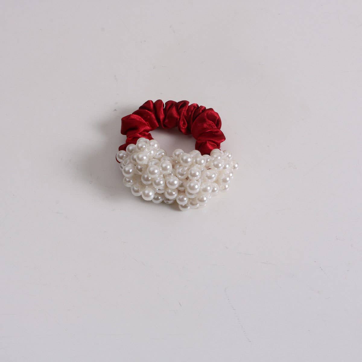 NEW SIMPLE PEARL SCRUNCHIE CUTE FRESH HAIR TIE_CWAHA6774
