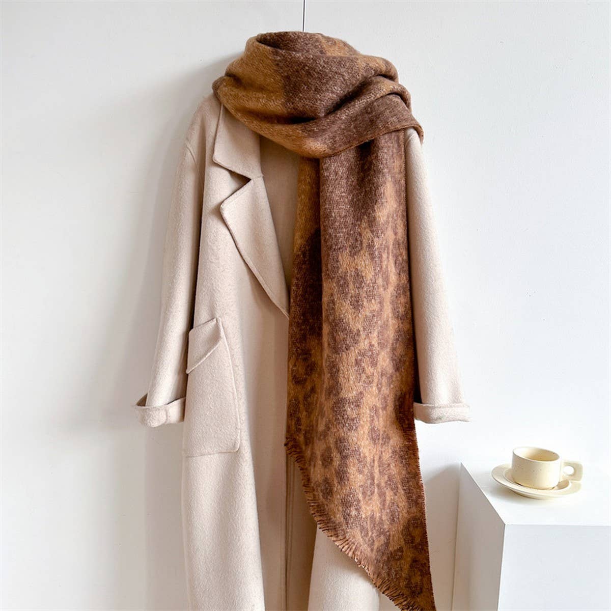 LEOPARD PRINT FUZZY SCARF THICK WARM FOR WOMEN_CWASC0988