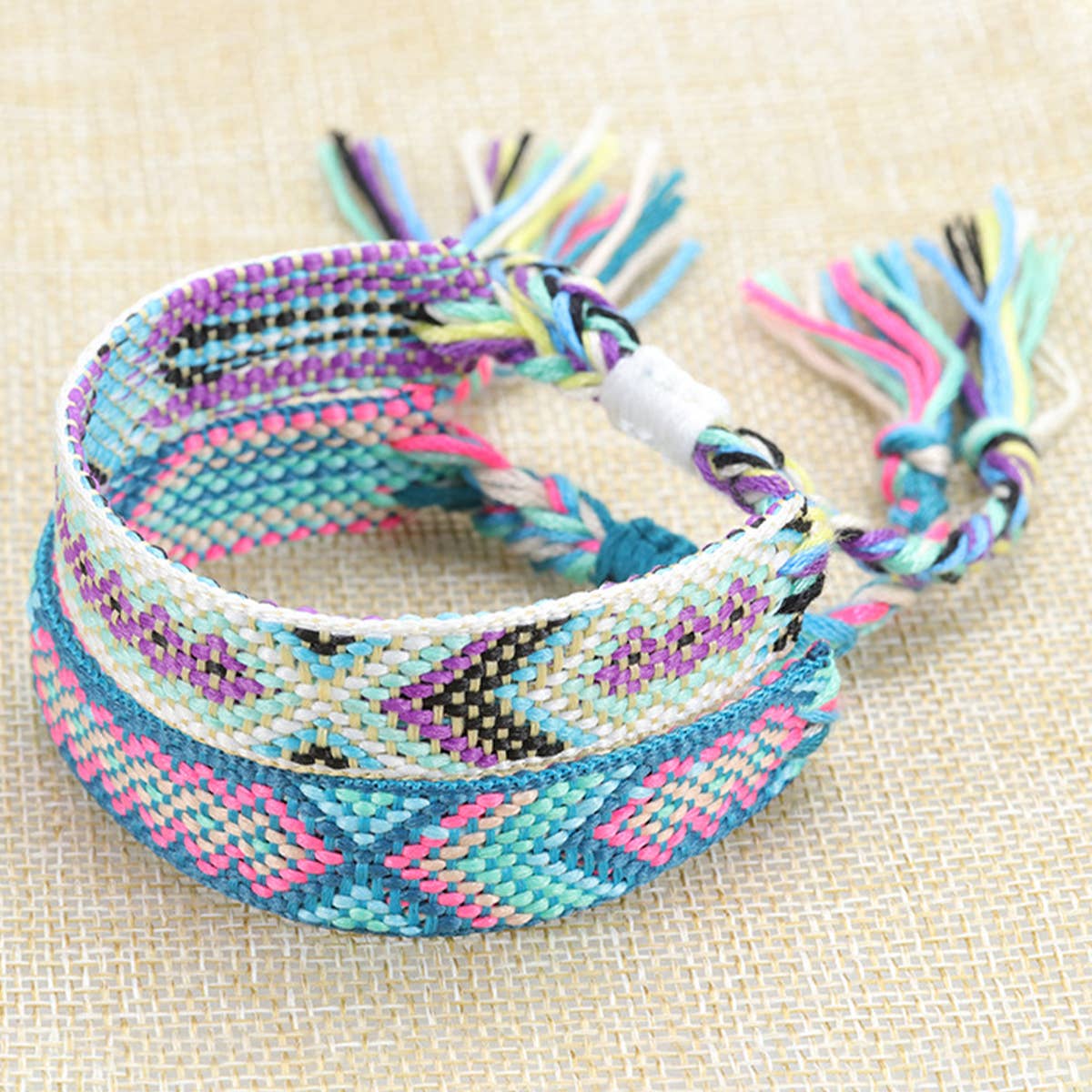 ETHNIC STYLE COLORFUL TASSEL WOVEN BRACELET_CWAJE0709
