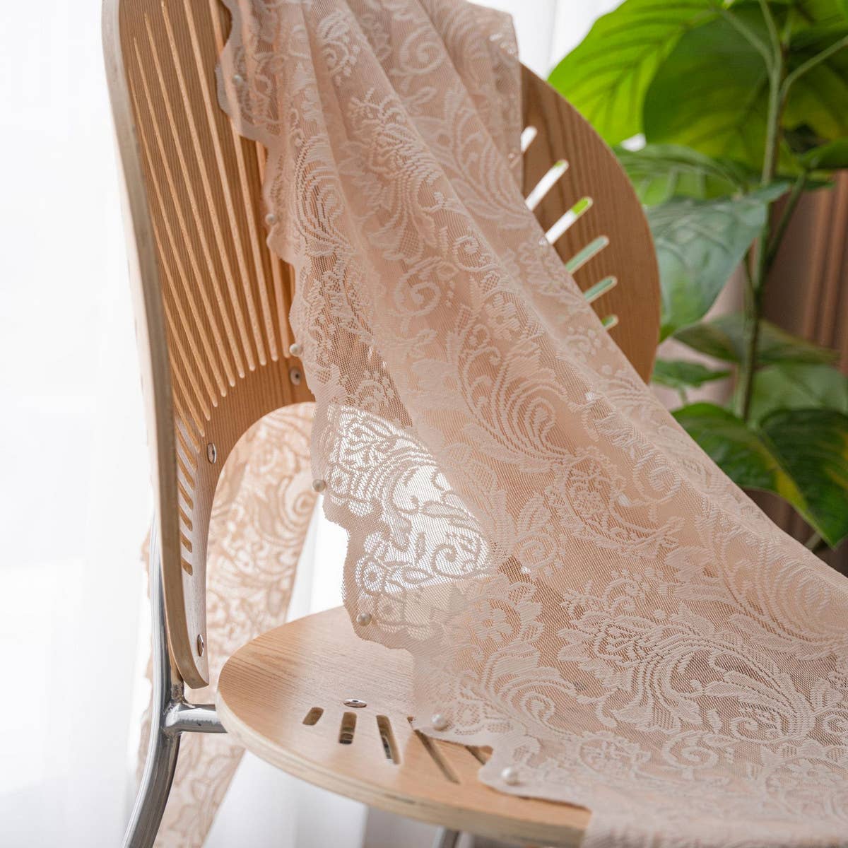 LIGHT GREEN BEADED EMBROIDERED TABLECLOTH_CWMM0963