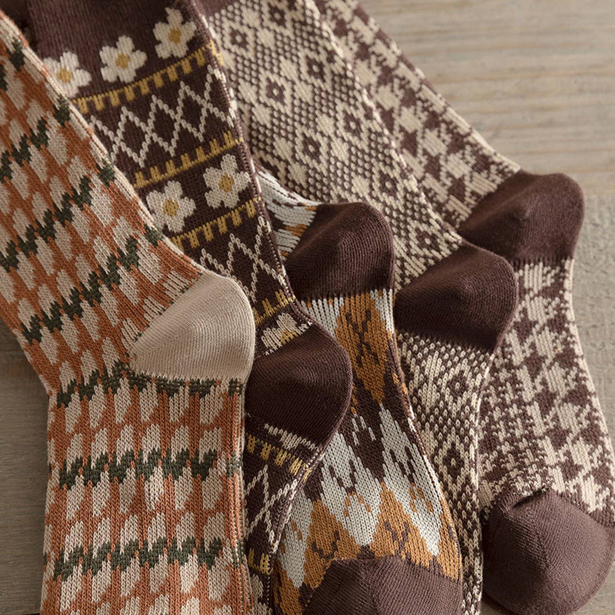 AUTUMN AND WINTER FASHION WARM MID CALF SOCKS_CWMS1118