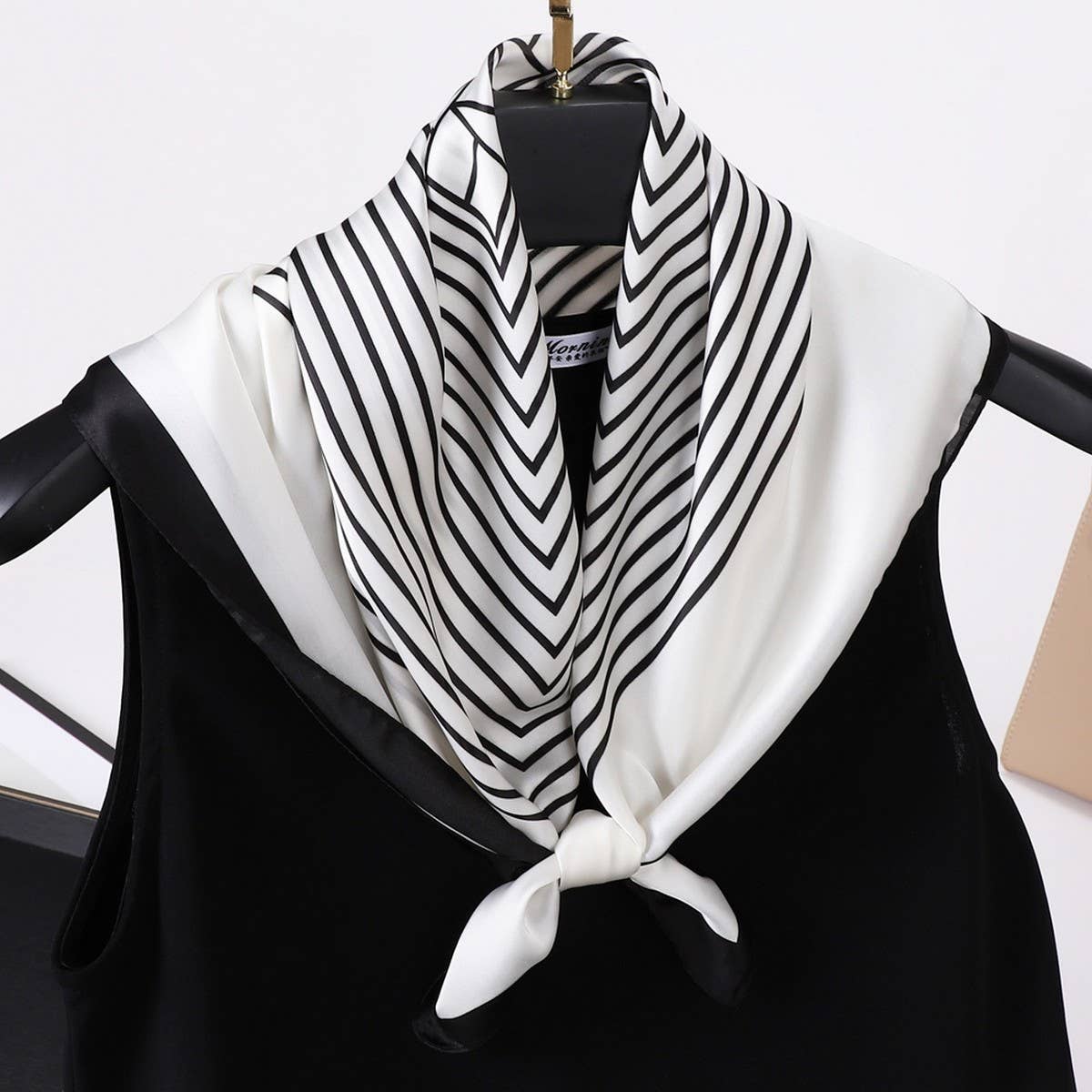 Vintage Letter Print Satin Square Scarf For Women_Cwasc0809