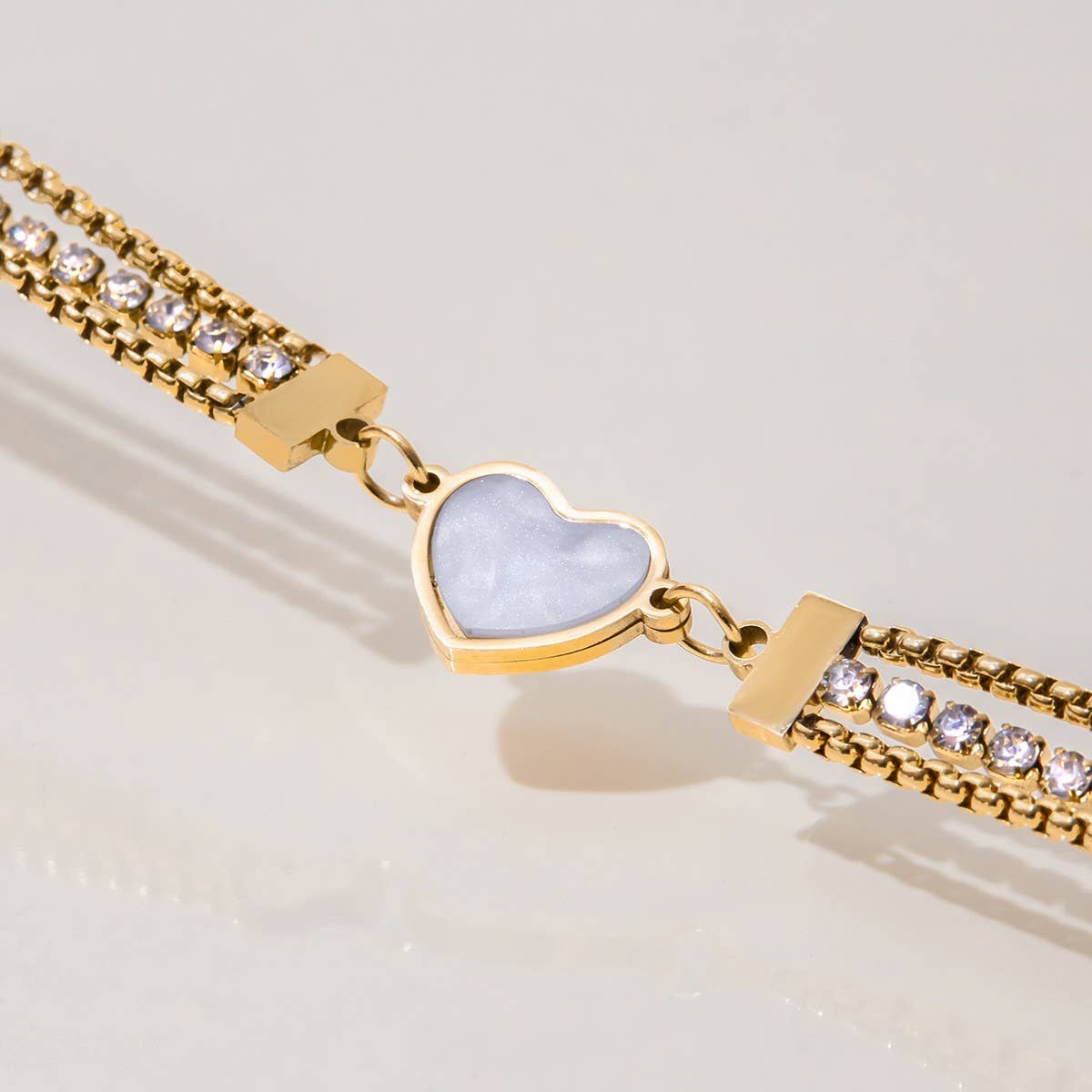 18K GOLD SHELL HEART TRIPLE CHAIN BRACELET ZIRCON_CWAJE4683